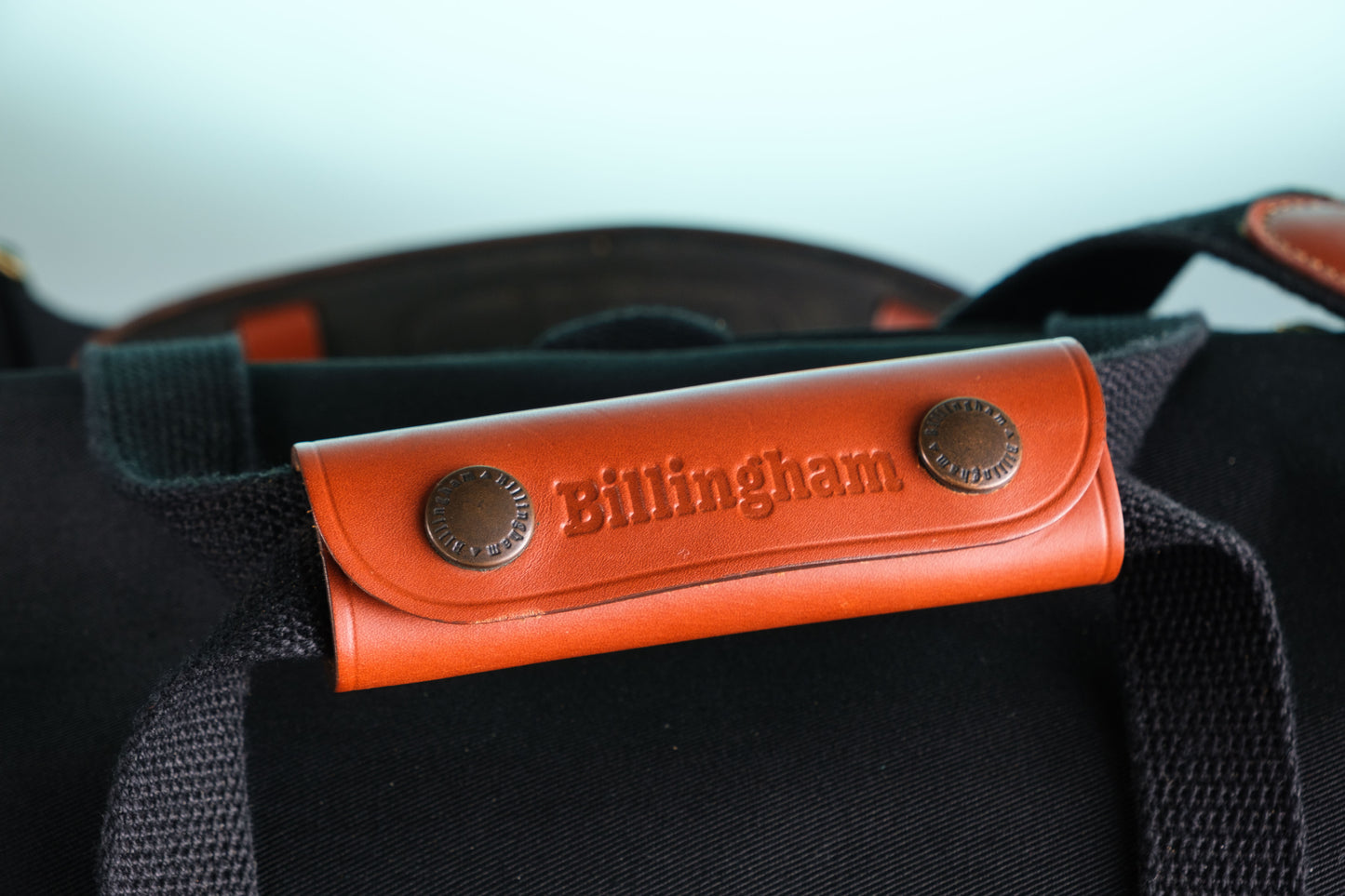 Billingham 225 Mid-Sized Fabric & Leather Camera Bag