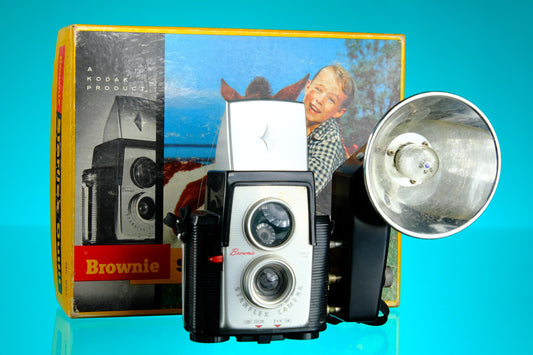 Kodak Brownie 127 Starflex TLR Camera Outfit